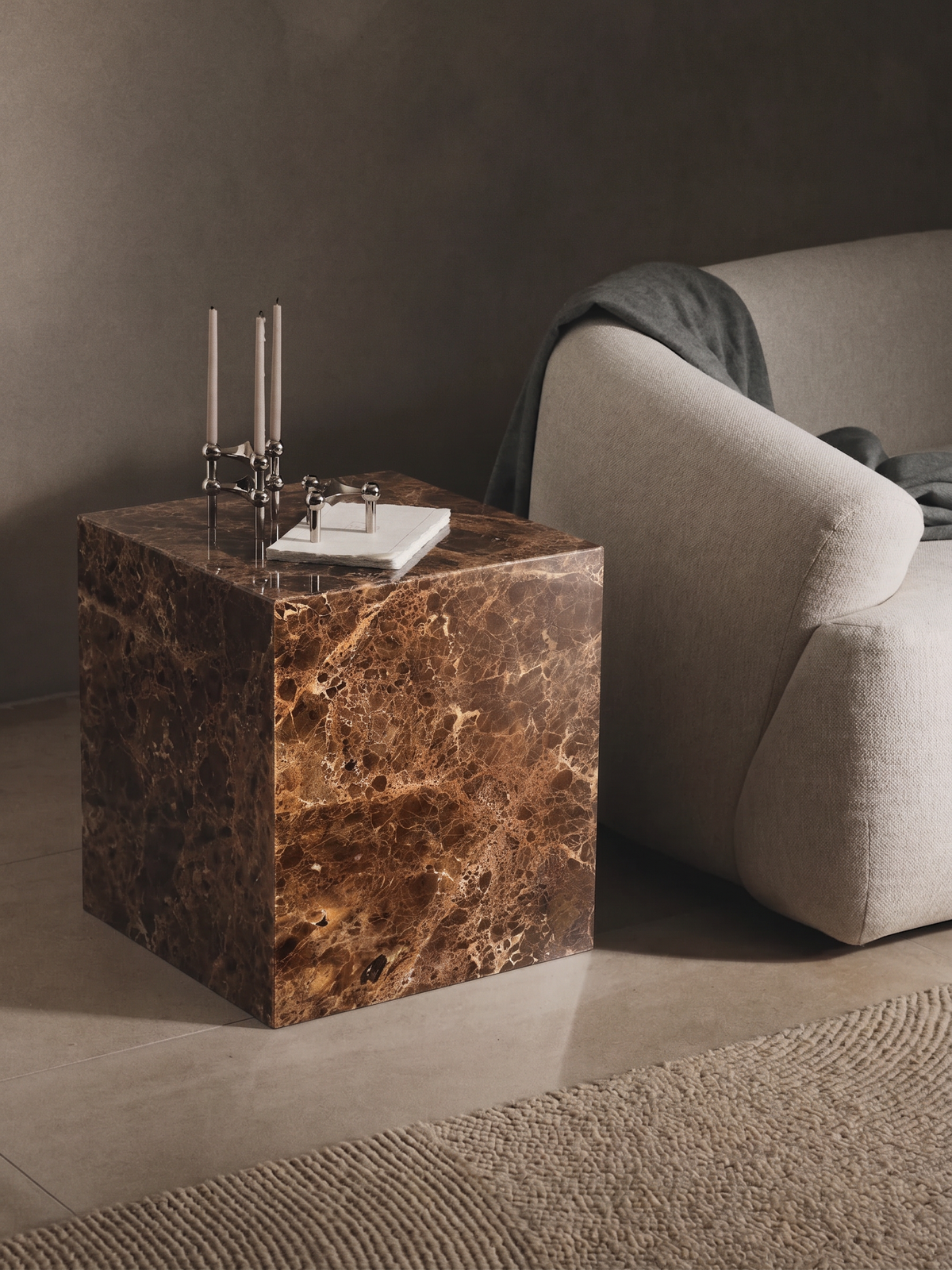 Table d’appoint CUBE en marbre